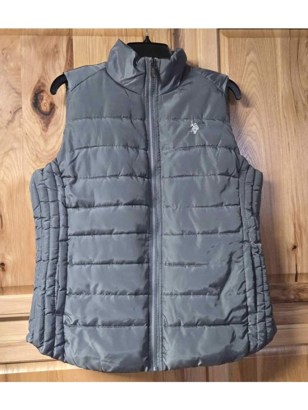 U.S. Polo ASSN Puffer Vest Size Large Polyester "Fur" Fleece Lined Gray Zip Up (